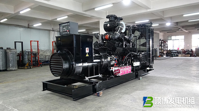 從工廠到數(shù)據(jù)中心，頂博智能柴油發(fā)電機組的全領(lǐng)域應(yīng)用